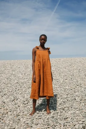 Aerwyna-May Linen Dress in Pecan